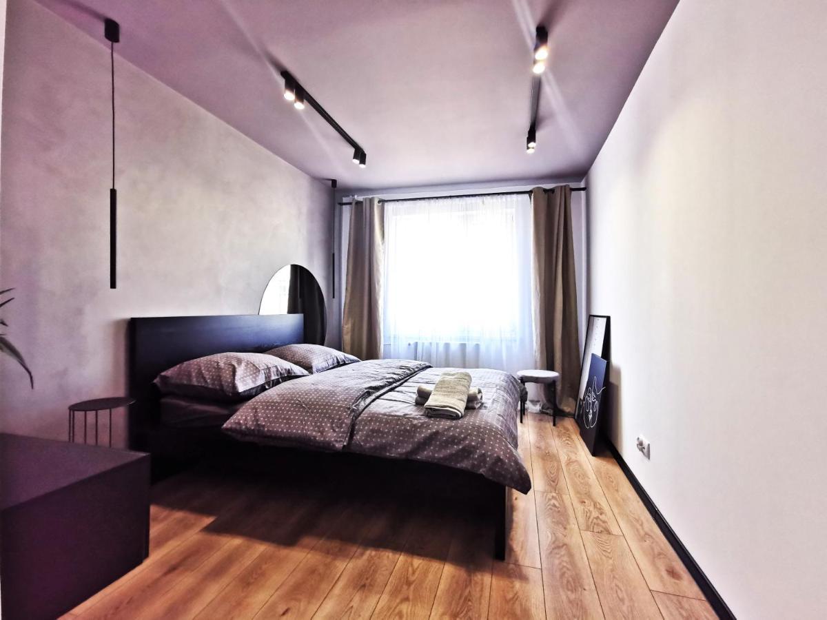 Gliniana Apartment ~ Self Check-In 24H ~ Lift ヴロツワフ エクステリア 写真